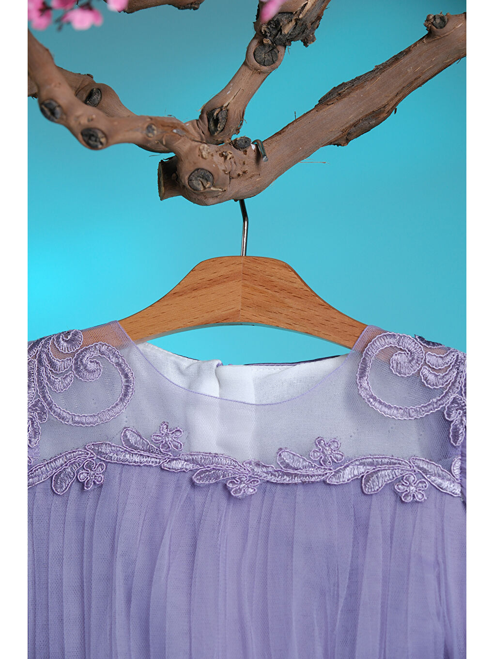 Lila Beli ve Omuzu İşleme Detaylı Kız Çocuk Abiye ABY.2287-2