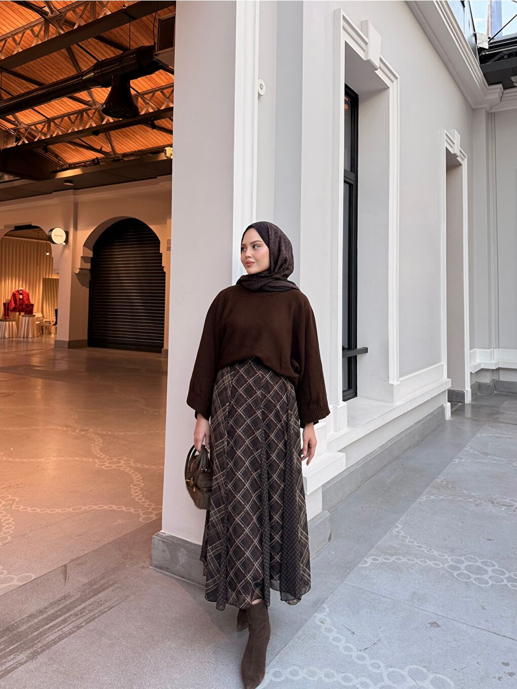 Kadın Ekose Desen Beli Lastik Detay Şifon Etek Kahverengi-1