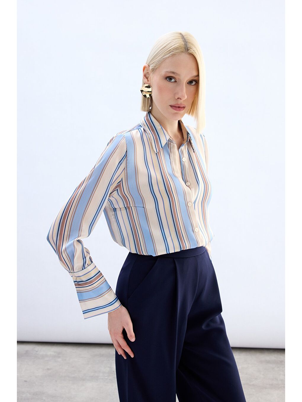 Renkli Çizgili Gömlek - Bebe Mavi-1