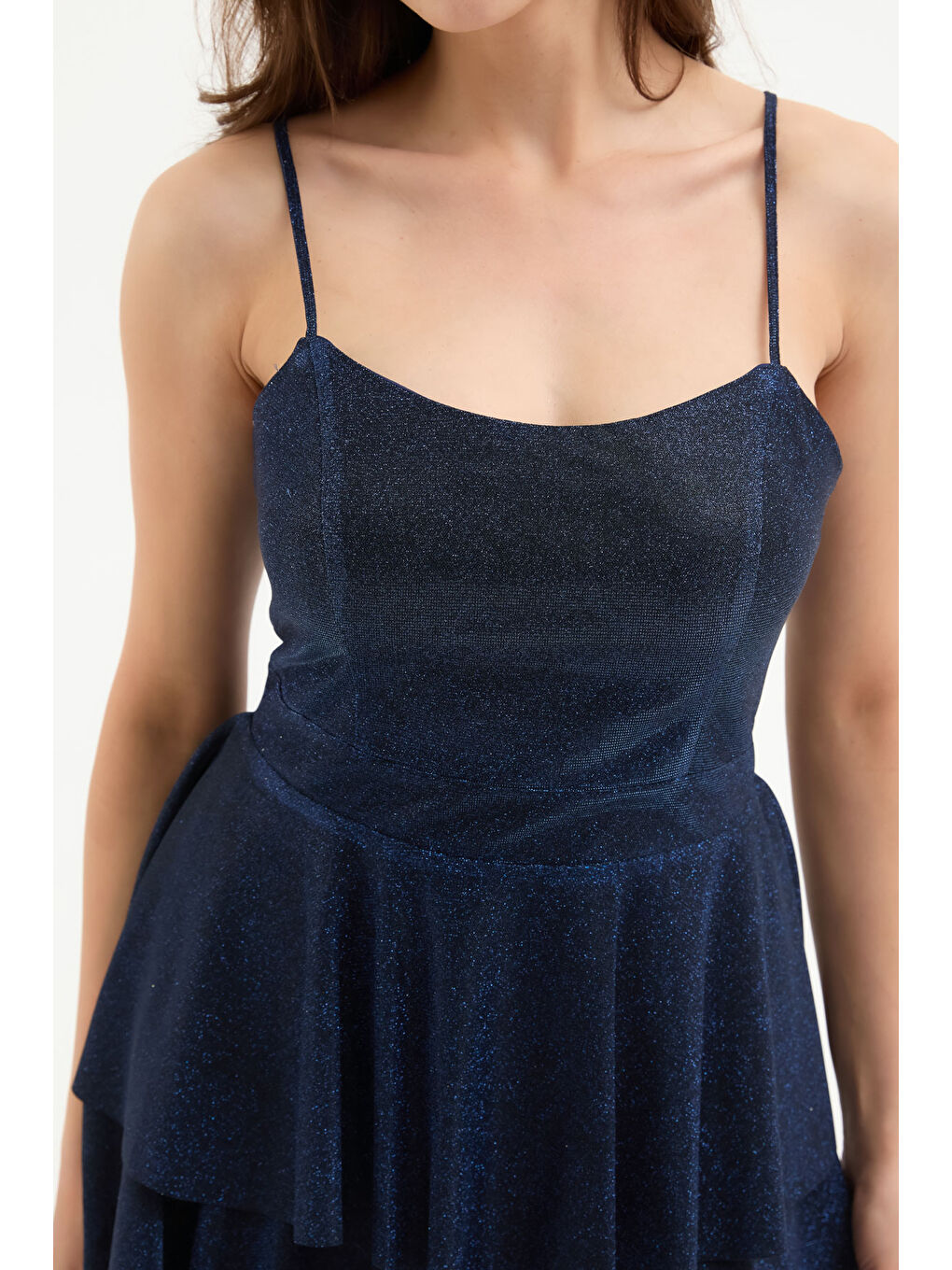 Kadın Lacivert İnce Askılı Sırt Dekolteli Simli Mini Mezuniyet Elbisesi-3