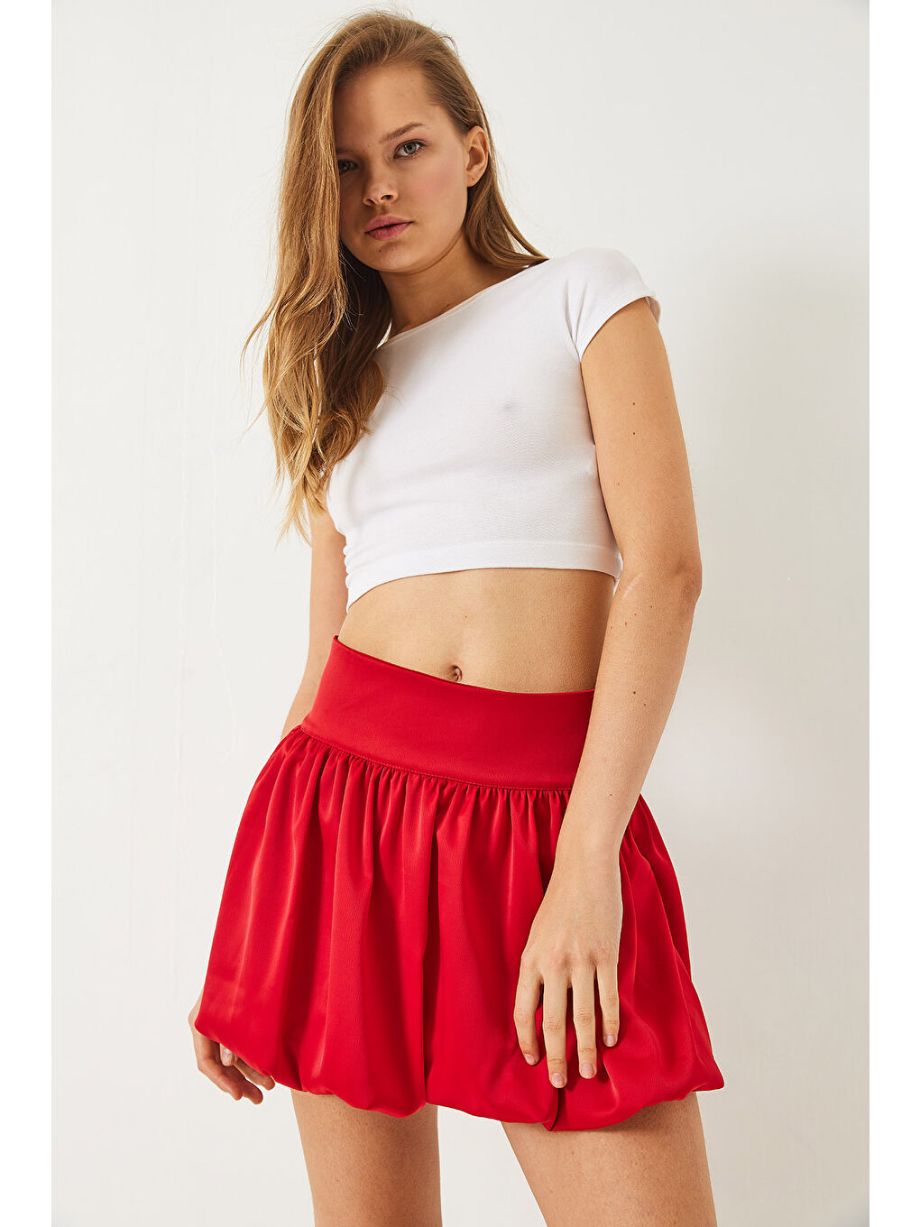 Kırmızı Kadın Astarı Şortlu Gizli Fermuarlı Saten Balon Etek-3