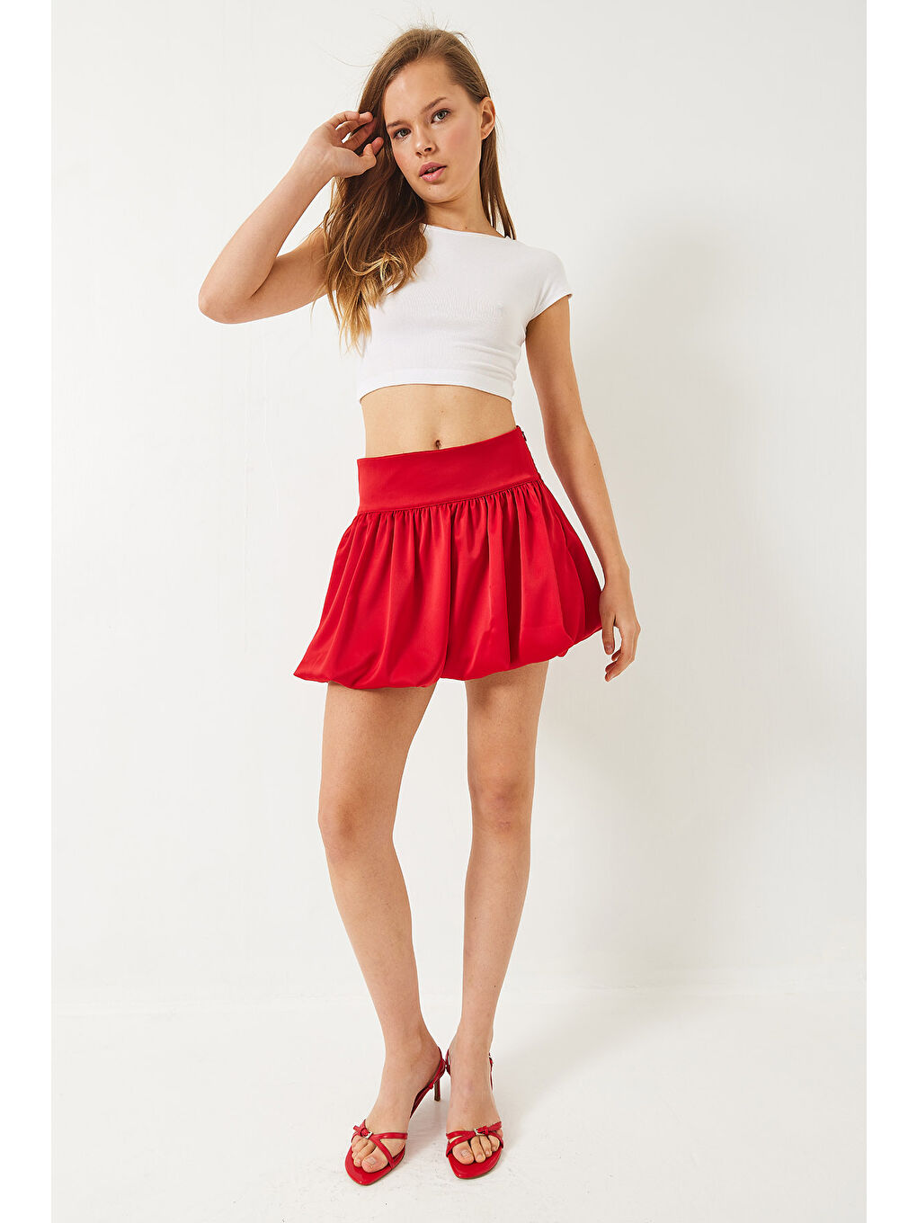 Kırmızı Kadın Astarı Şortlu Gizli Fermuarlı Saten Balon Etek-4