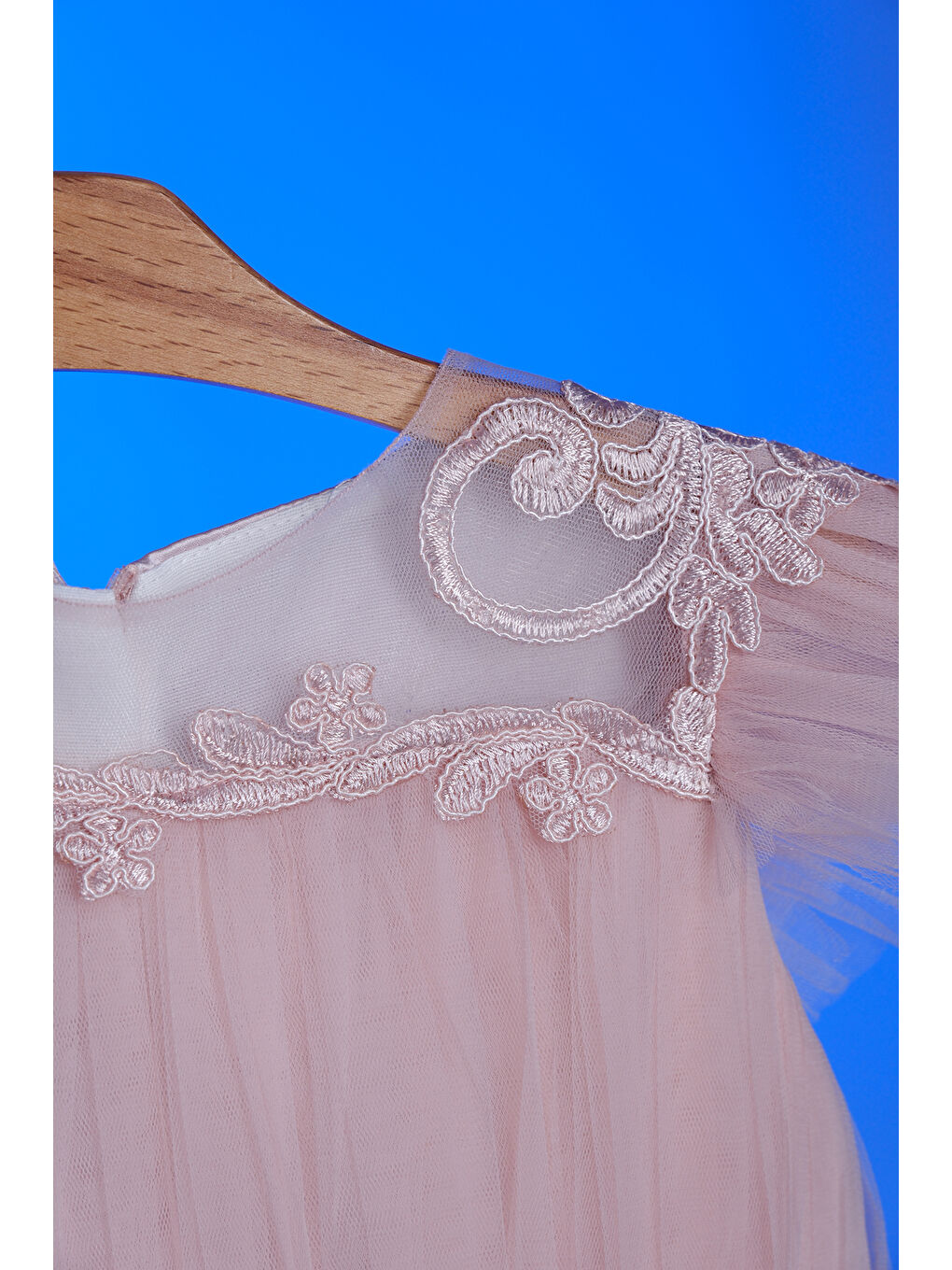 Pembe Beli ve Omuzu İşleme Detaylı Kız Çocuk Abiye ABY.2287-2