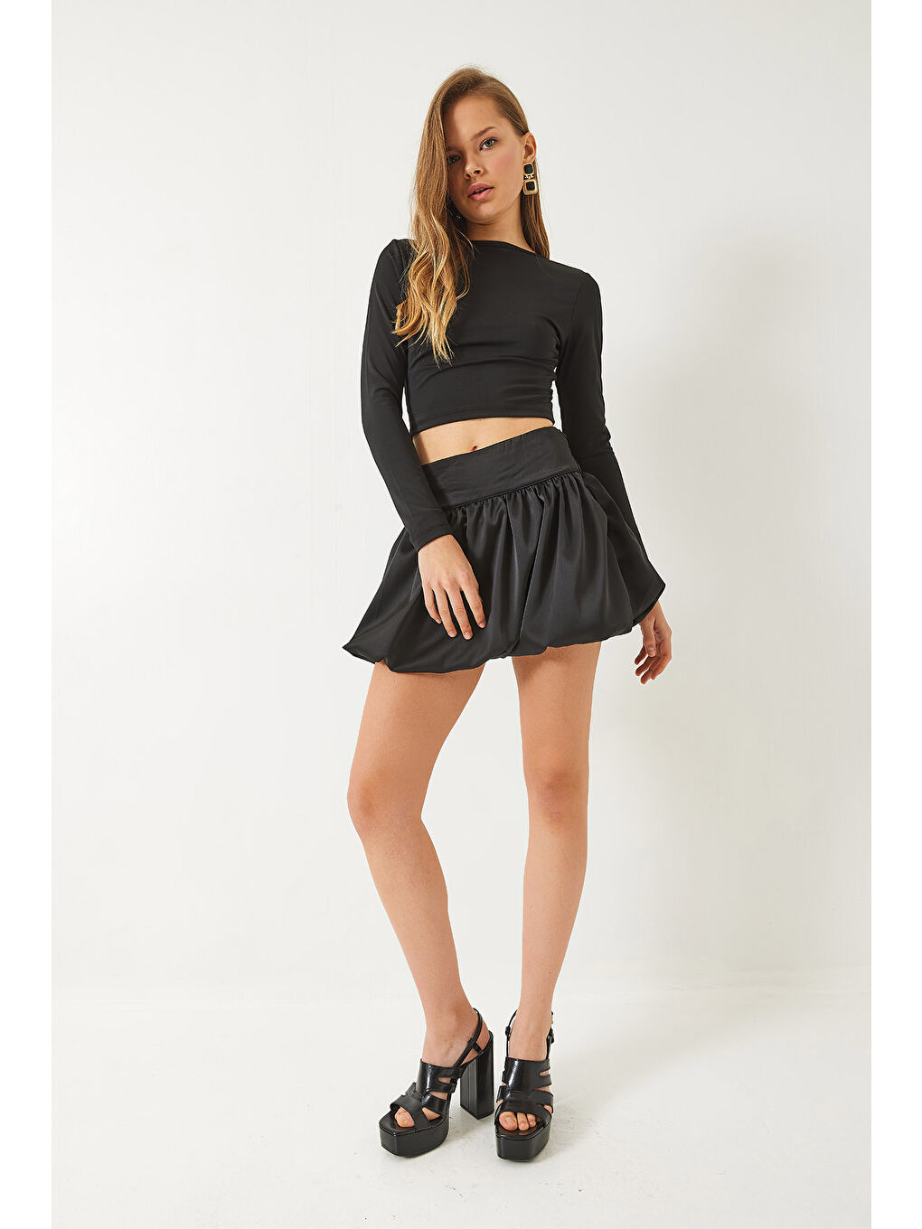 Siyah Kadın Astarı Şortlu Gizli Fermuarlı Saten Balon Etek-2