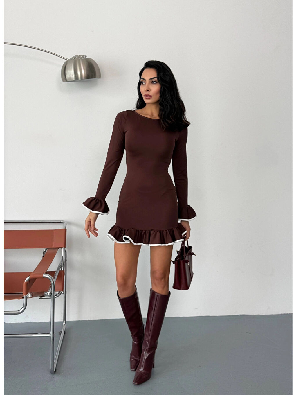 Kadın Kahverengi Uzun Kollu Volanlı ve Biyeli Dalgıç Kumaş Mini Elbise HZL25W-FRY123401-3