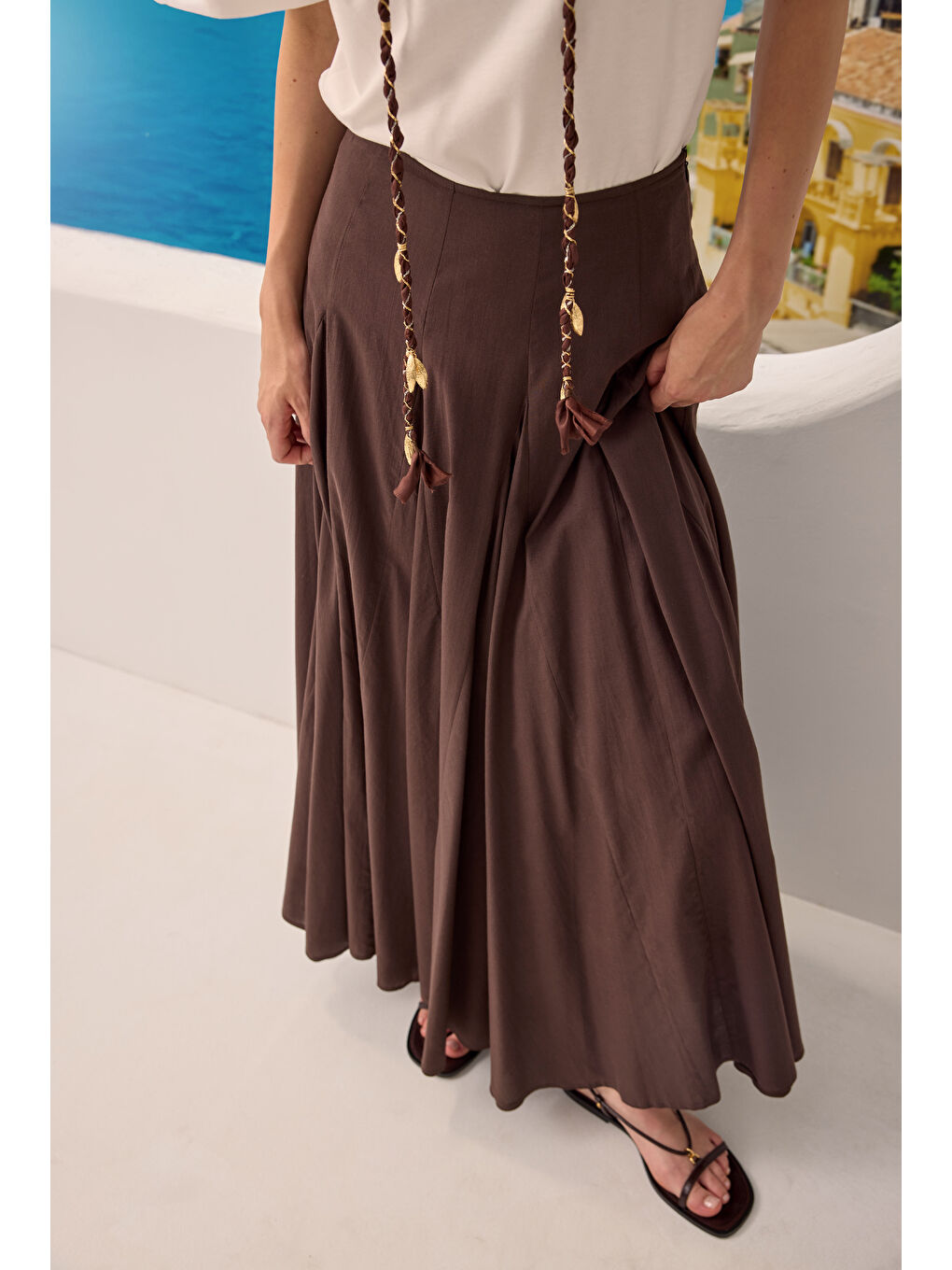 Kahverengi Bele Oturan Volanlı Etek Acı Kahve-1