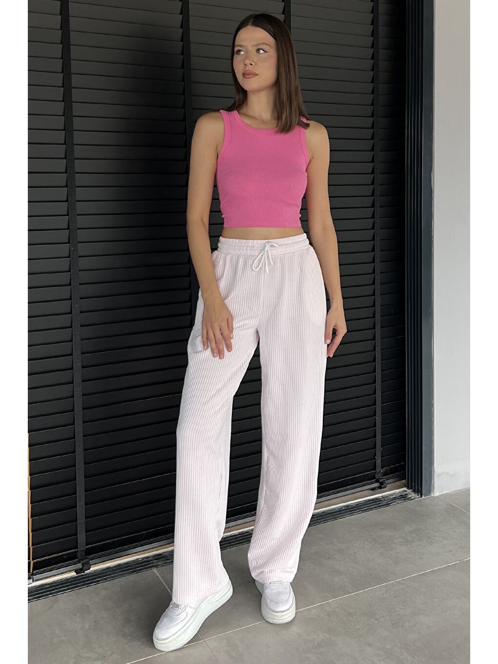 Pembe Kadın Su Yolu Çizgili Bol Paça Pantolon-1