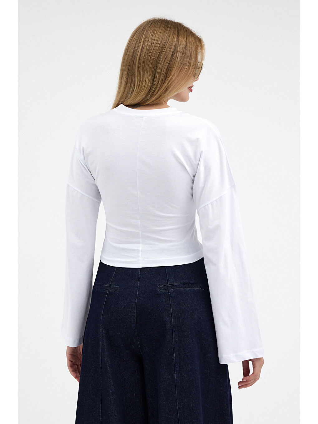 Kadın Basic Geniş Kol Beyaz Crop Bluz-4