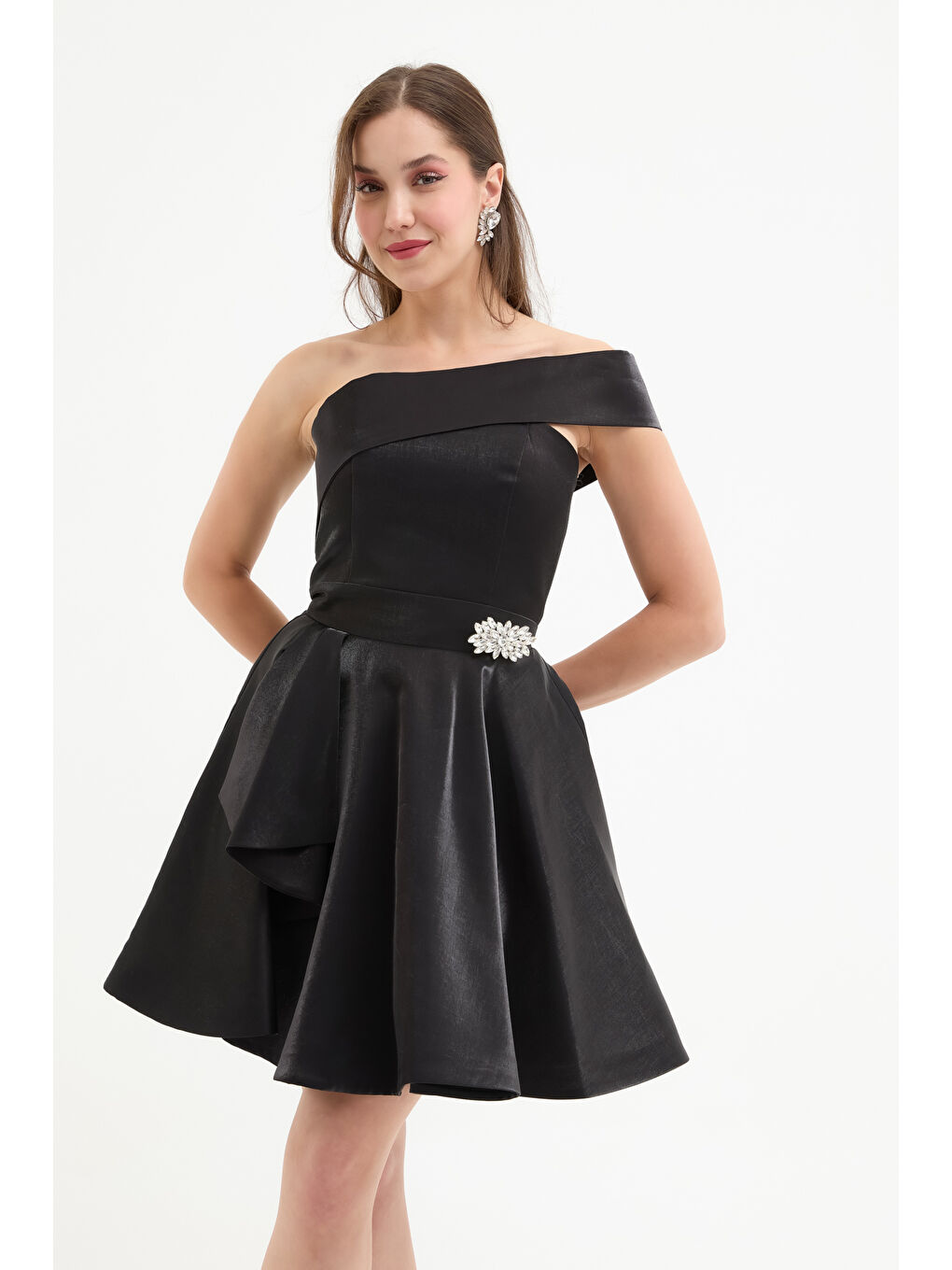 Kadın Siyah Yaka Detay Mini Mezuniyet Abiye Elbise-2