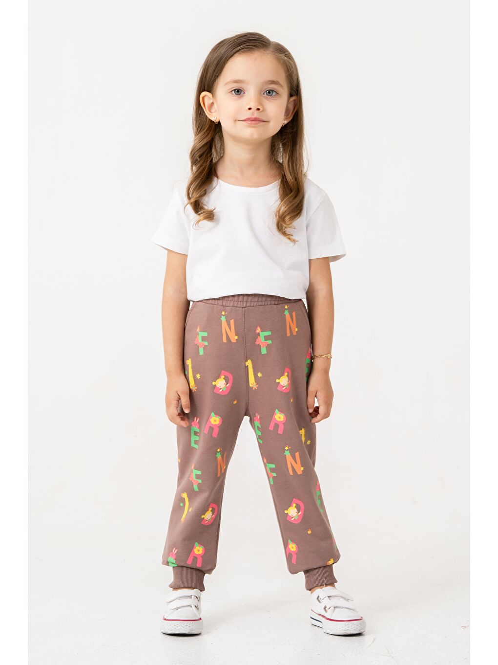 Kahverengi Tüm Alan Baskılı Kız Çocuk Eşofman Altı