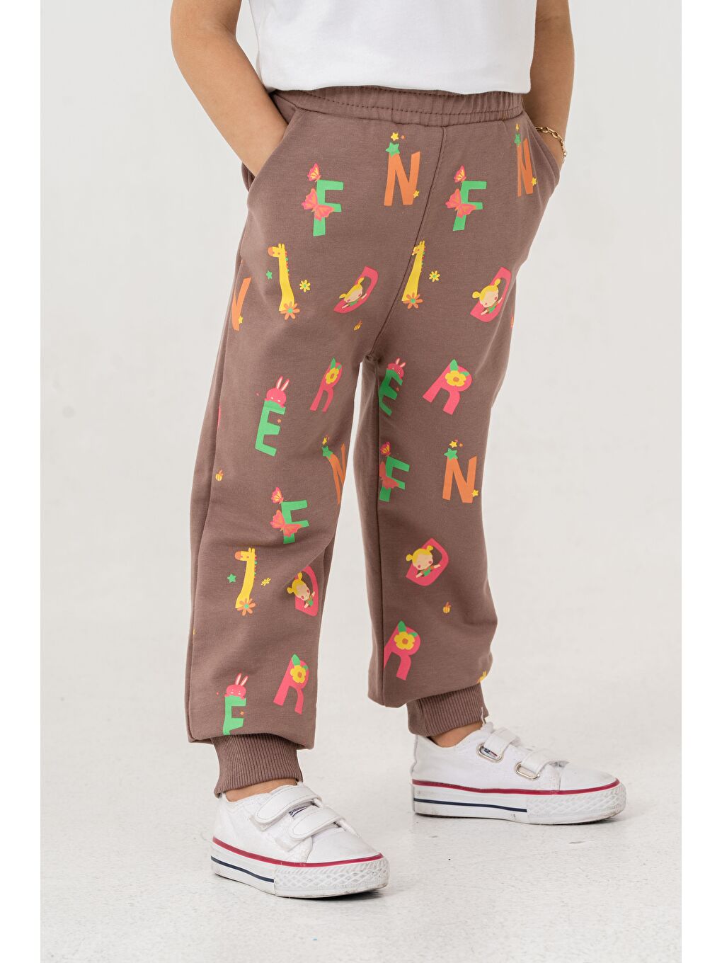 Kahverengi Tüm Alan Baskılı Kız Çocuk Eşofman Altı-5