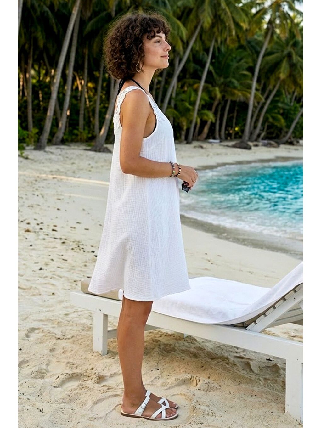 Beyaz Havuz Yaka Kolsuz Dantelli Omuz Casual Müslin Dokuma Elbise 95 63-3