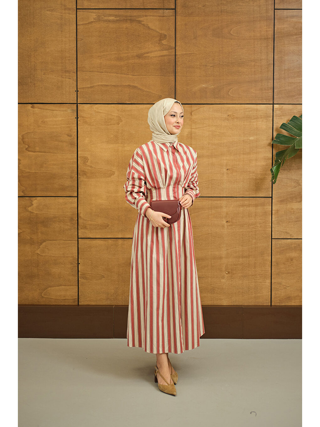 Kahverengi Kadın Pile Detaylı Gömlek Elbise Kiremit