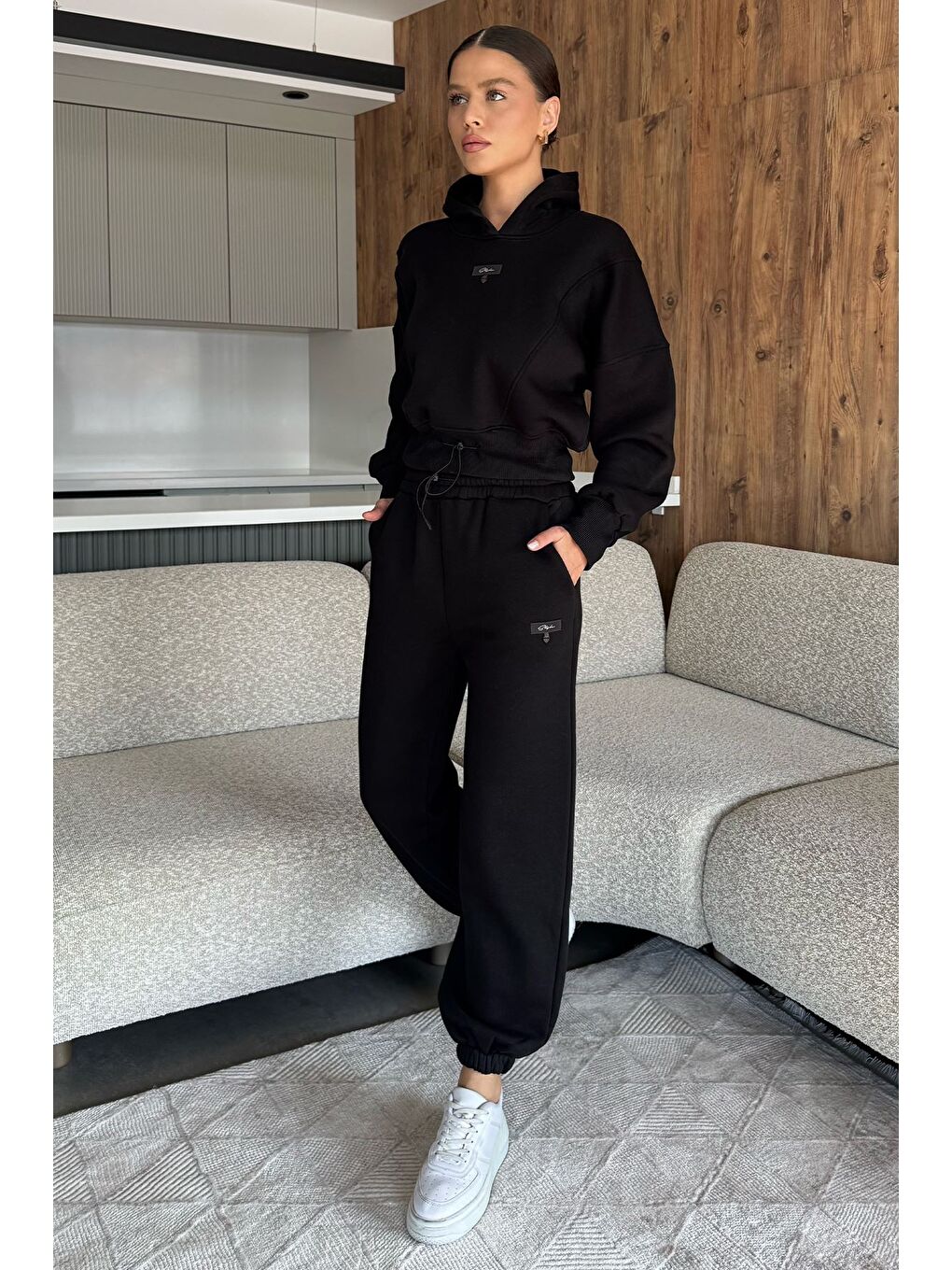 Siyah Kadın Üç İplik Şardonlu Kapüşonlu Eşofman Takımı