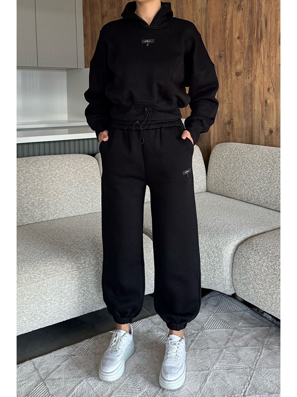 Siyah Kadın Üç İplik Şardonlu Kapüşonlu Eşofman Takımı-1