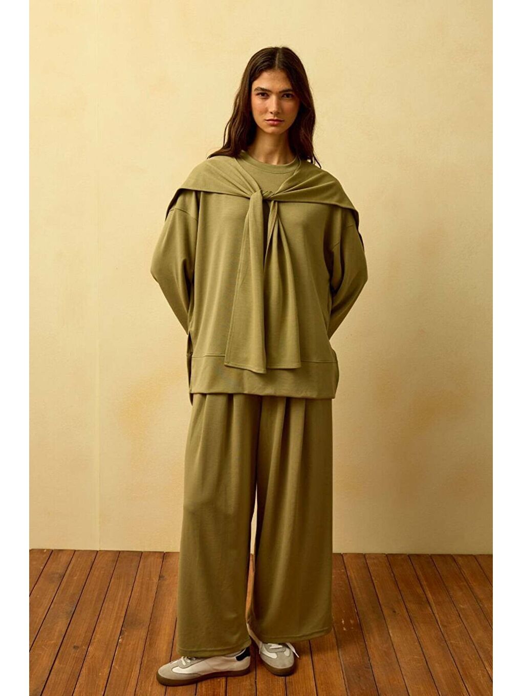 Yeşil Çağla Bağlamalı Pantolon Takım-1