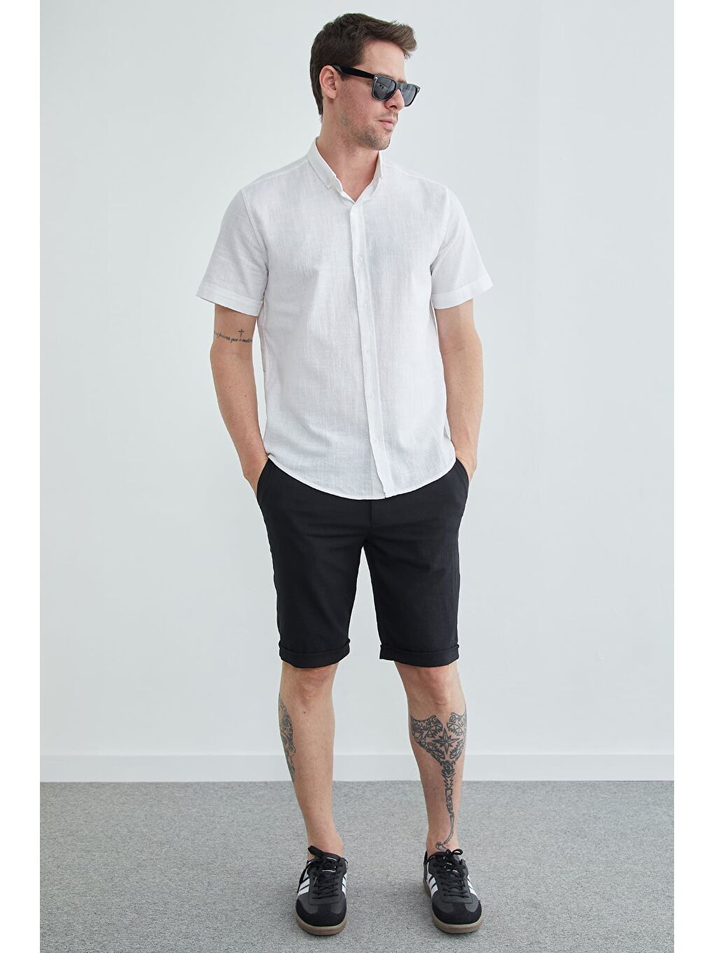 Beyaz Keten Görünümlü Kısa Kol Gömlek-3