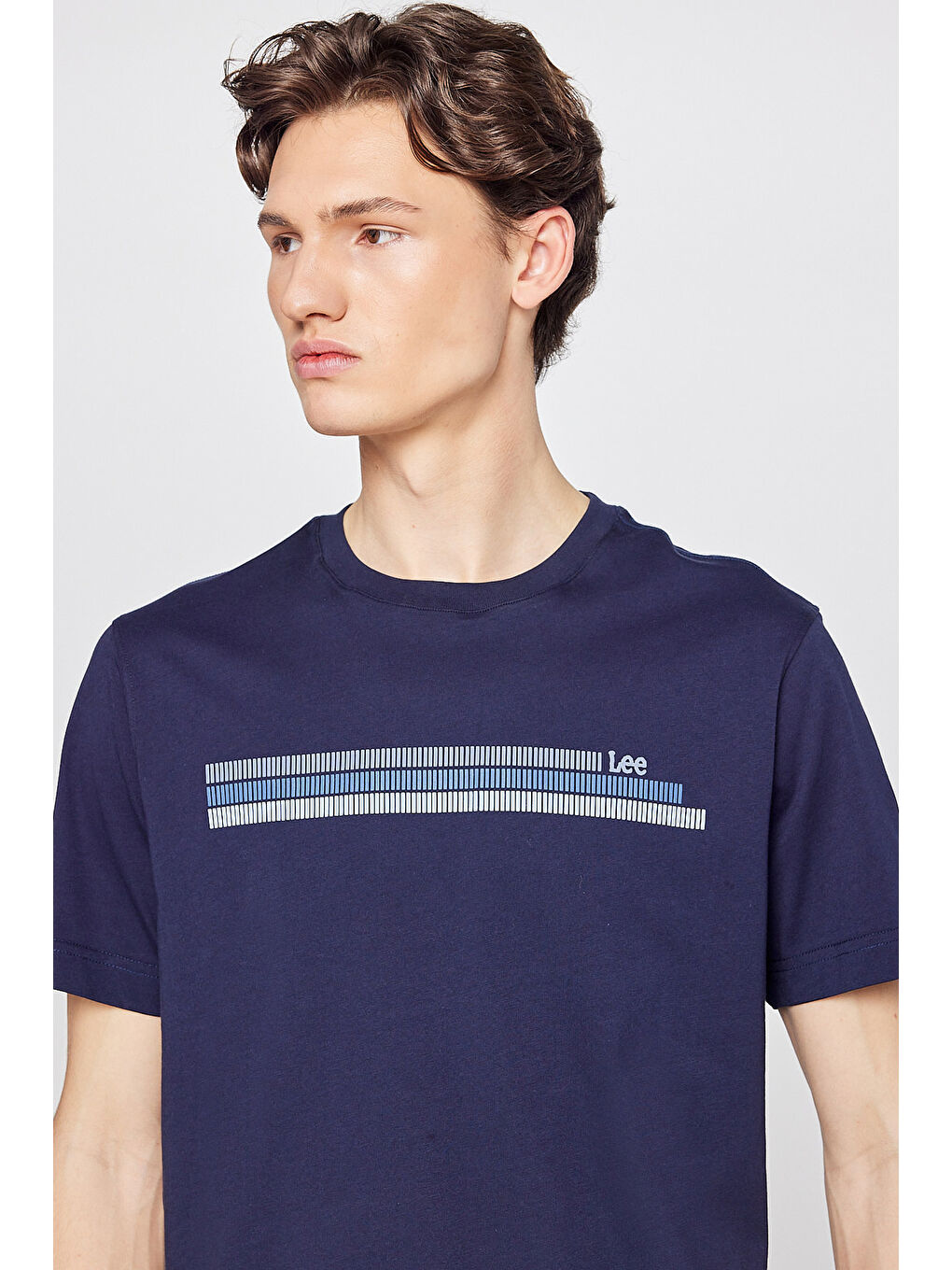 Lacivert %100 Pamuk Regular Fit Normal Kesim Bisiklet Yaka Logo Detaylı Tişört-3