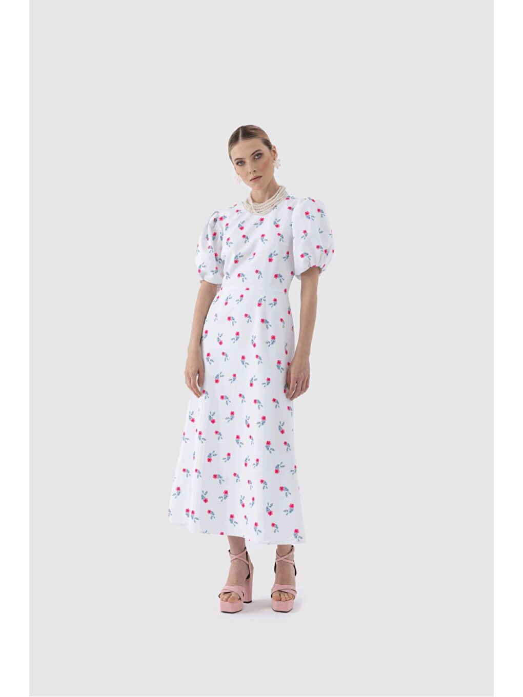 Beyaz Karpuz Kol Yuvarlak Yaka Dokuma Desenli Beli Saran Midi Kadın Elbise