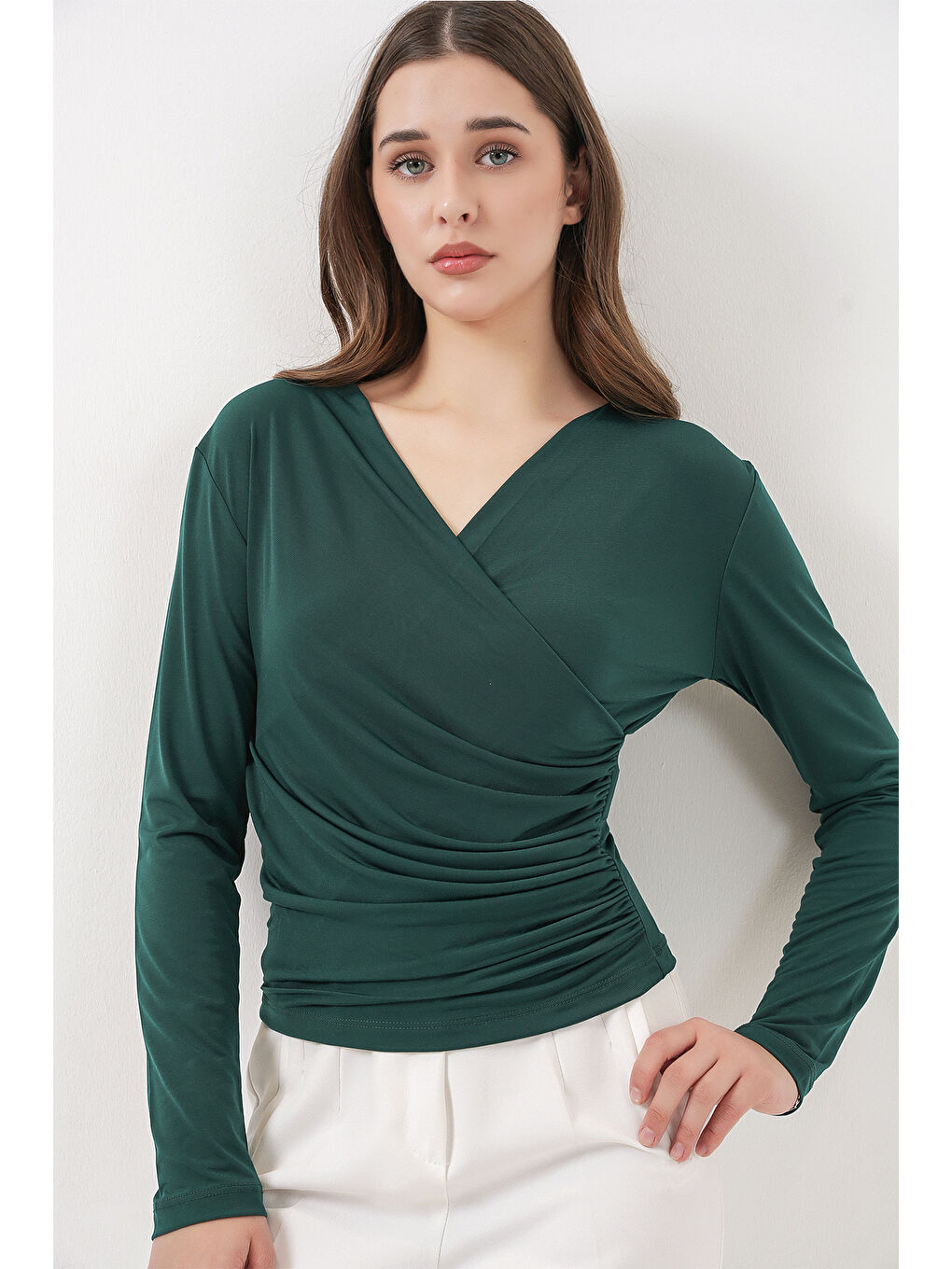 939 Anvelop Yaka Sandy Bluz - Zümrüt Yeşili