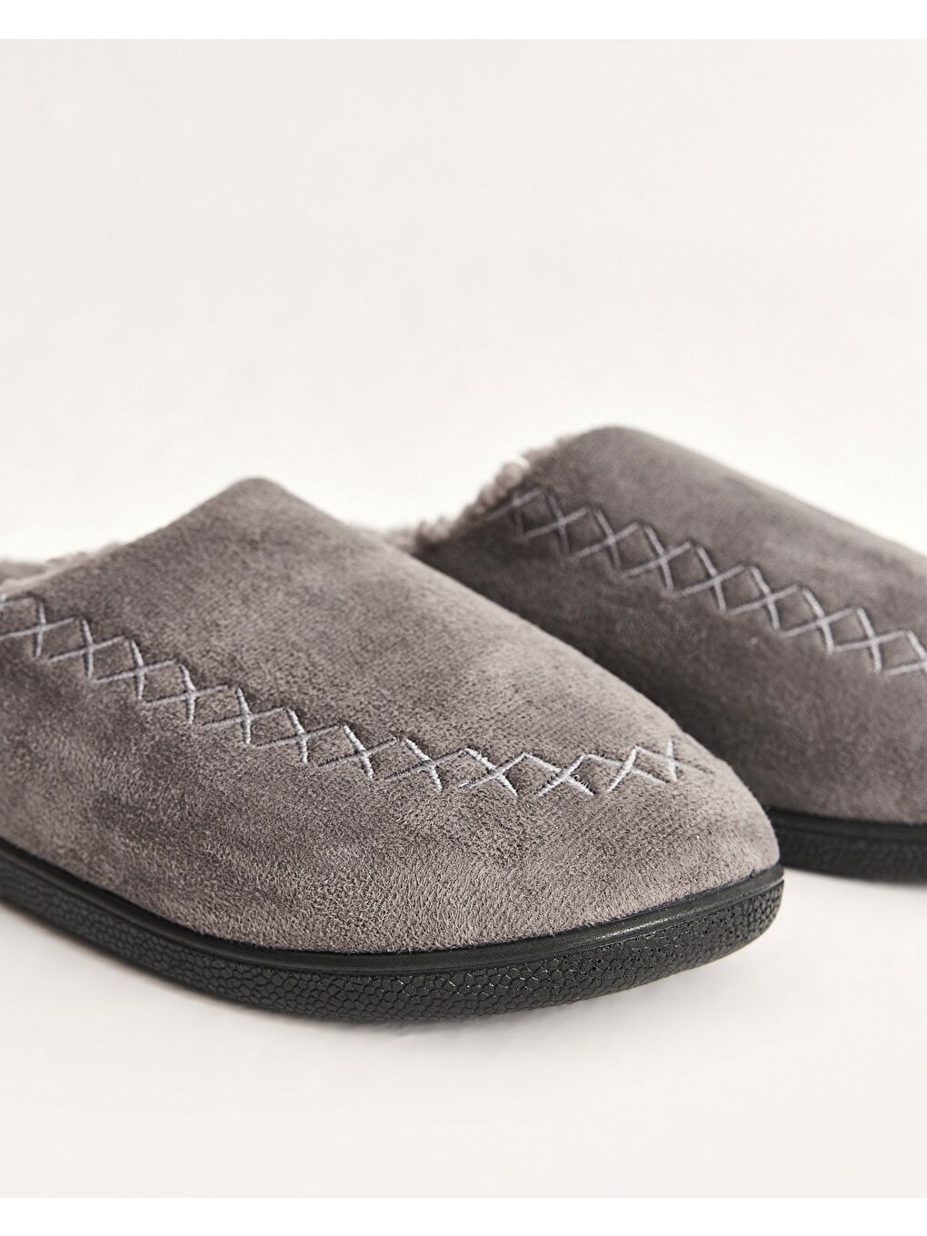 Gri Erkek Kışlık Nakış Detaylı Süet Ev İçi Ayakkabı - Michael-1