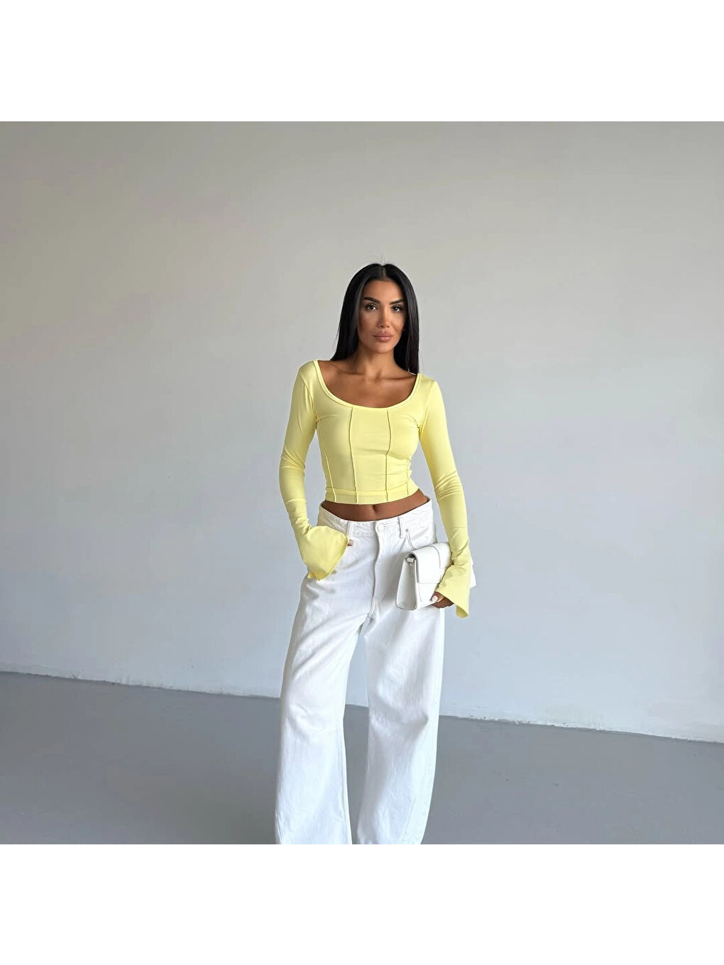 Kadın Sarı Uzun Kollu Arkası Bağlamalı Fit Kesim Crop Bluz HZL25W-FRY122771-2
