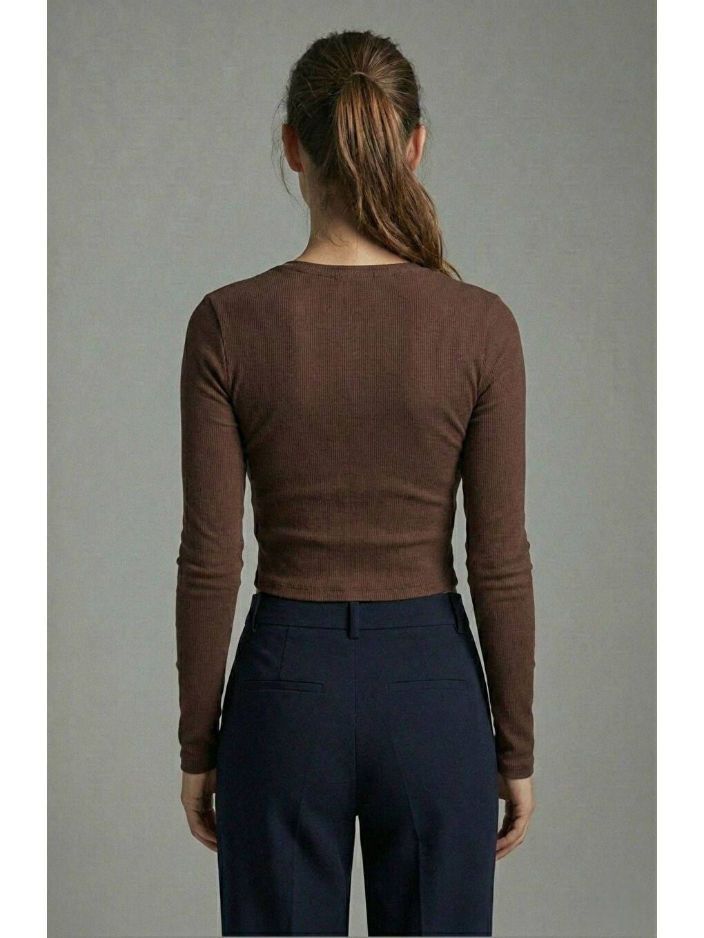 Kahverengi Premium Yumuşak Dokulu Esnek Örme Bisiklet Yaka Crop Bluz-3