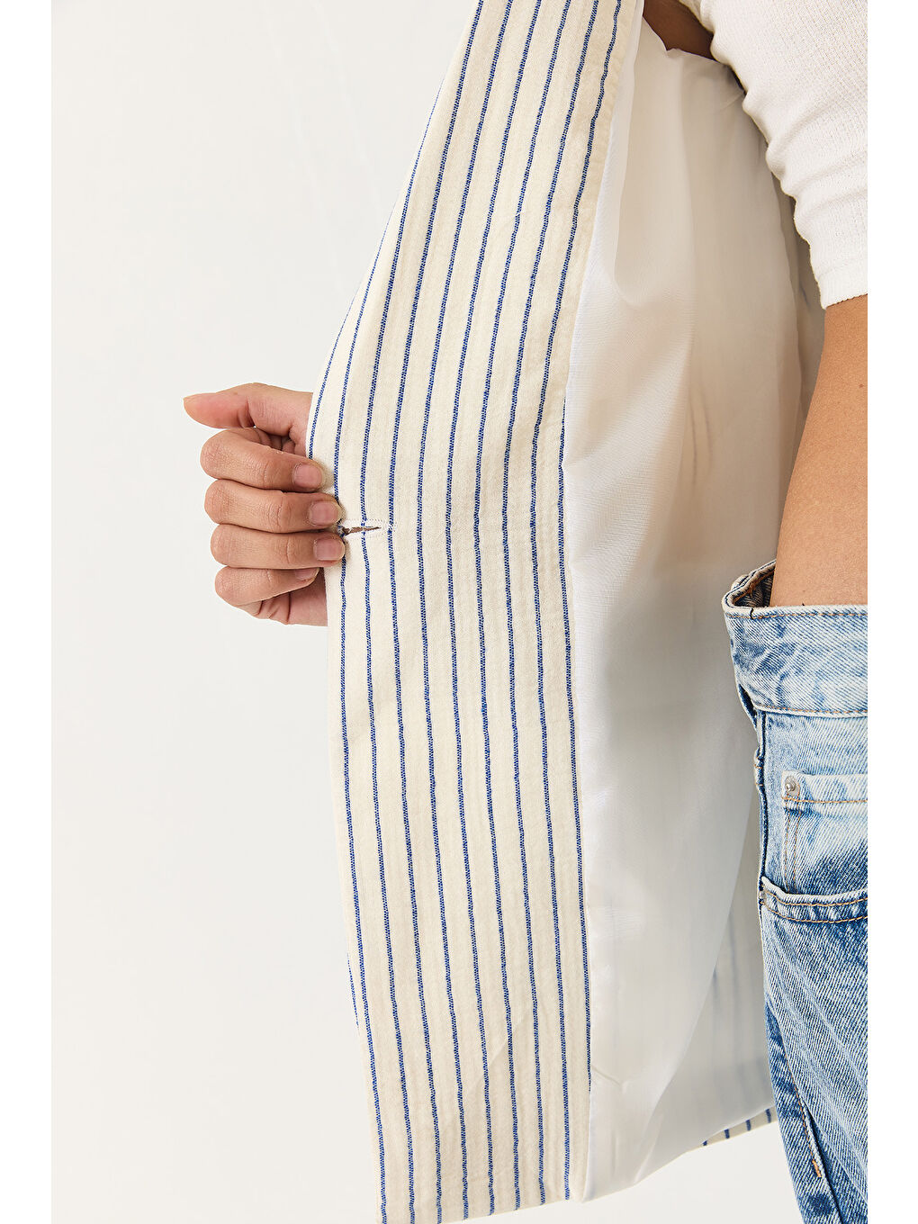 Ekru Kadın Çizgili Uzun Kollu Keten Karışımlı Astarlı Blazer Ceket-5