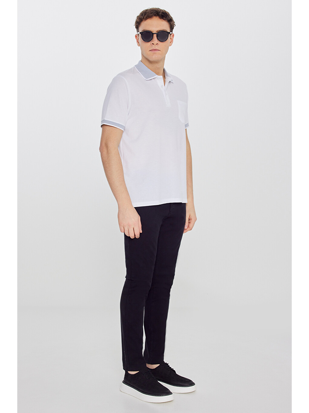 Erkek Beyaz-Beyaz Pamuklu Comfort Fit Rahat Kesim Polo Yaka Cepli Tişört-5