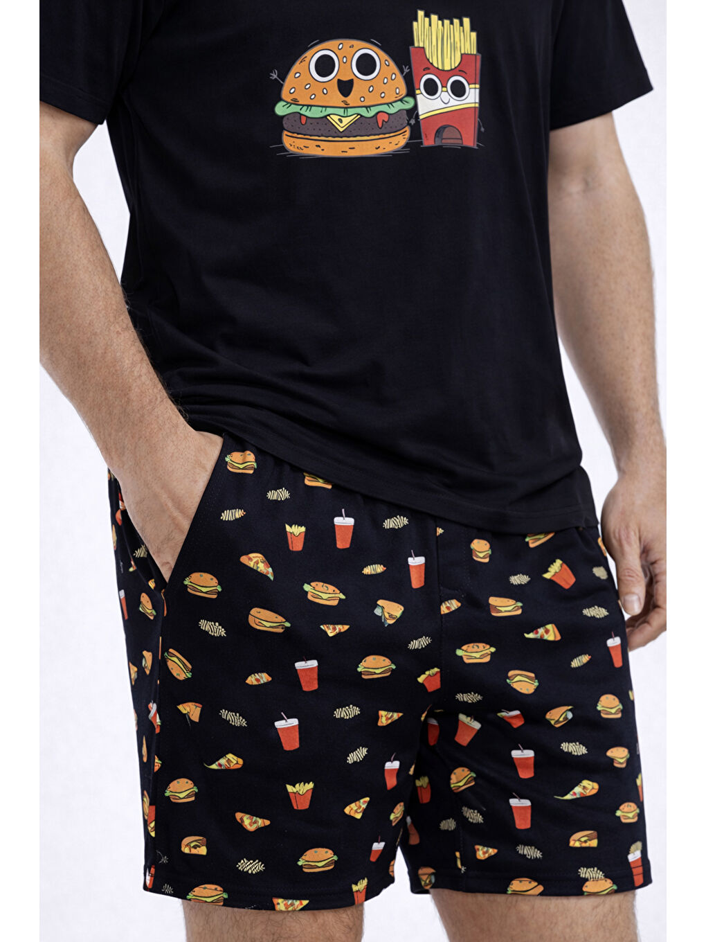 Siyah Erkek Pamuklu Baskılı Cepli Şortlu Pijama Takımı-3