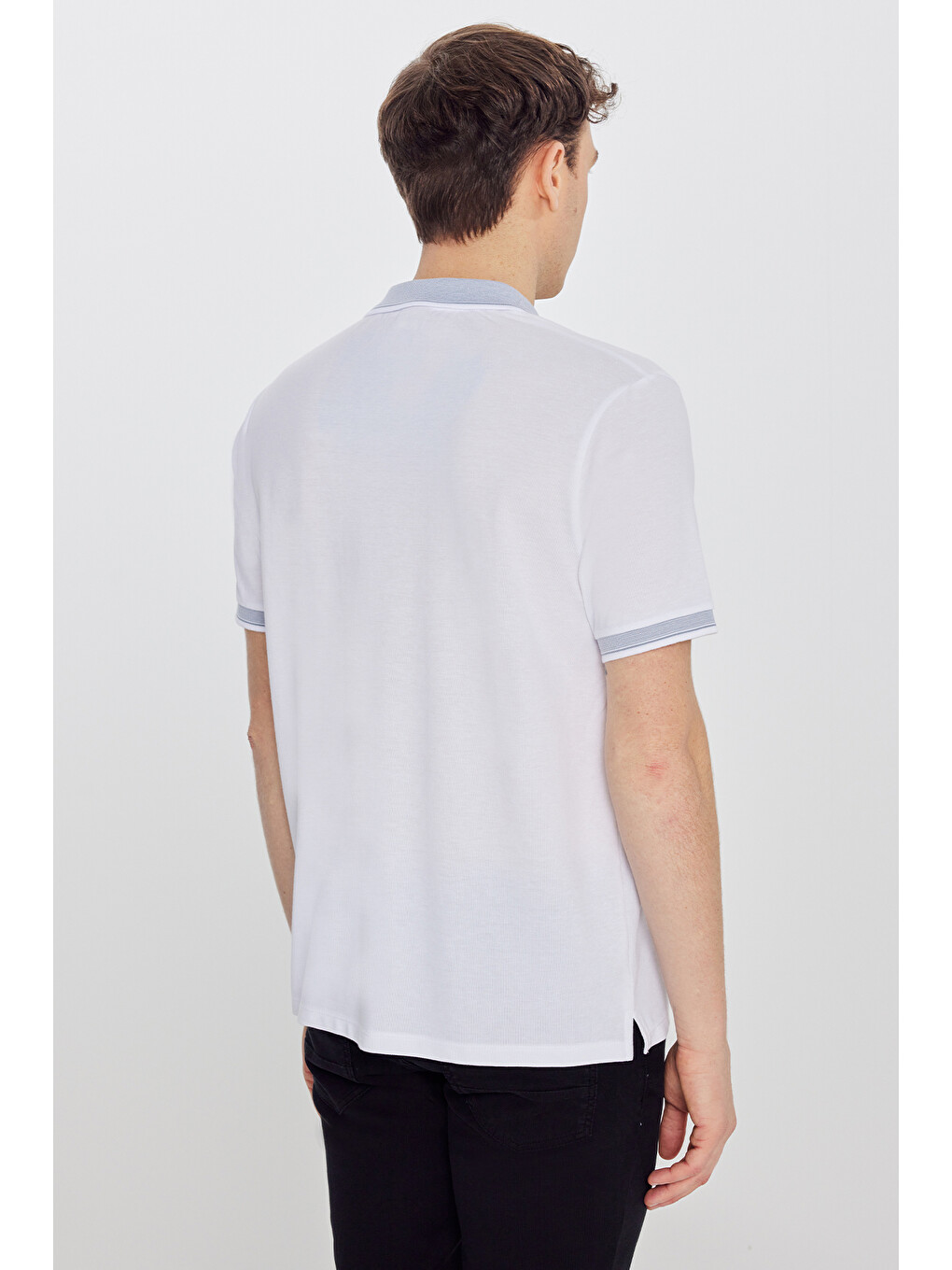 Erkek Beyaz-Beyaz Pamuklu Comfort Fit Rahat Kesim Polo Yaka Cepli Tişört-6