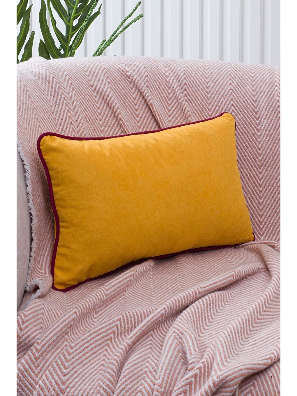 Renk Seçenekli Bordo Biyeli Sarı Kırlent Kılıfı Dekoratif Düz Sade Punch Panoroma Panbiy-1