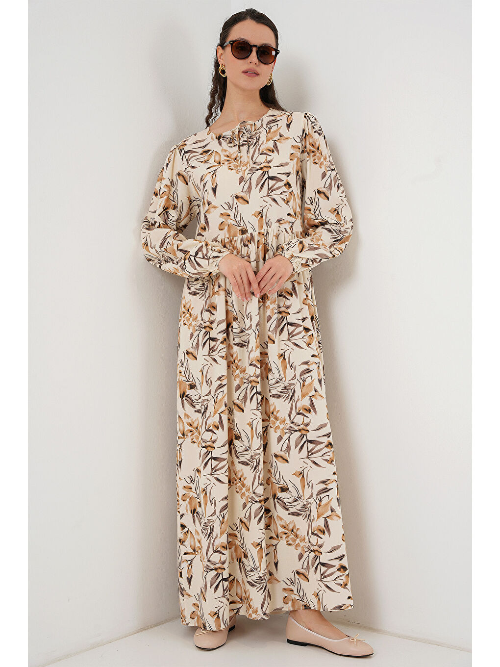 1947 Desenli Uzun Elbise - Bej