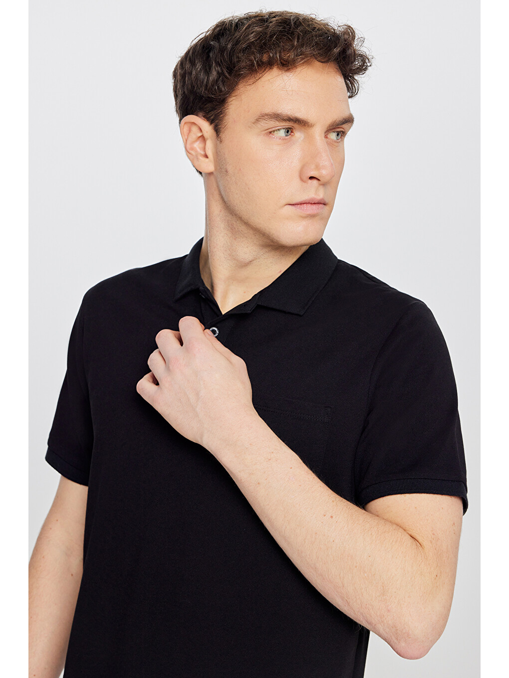 Erkek Siyah-Siyah Pamuklu Comfort Fit Rahat Kesim Polo Yaka Cepli Tişört-4