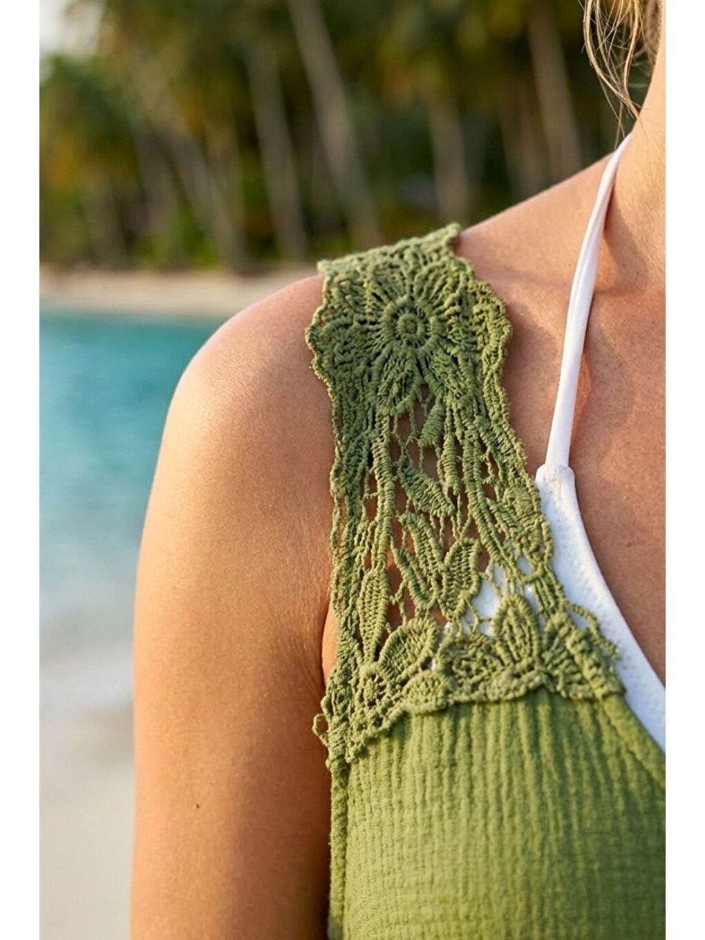 Yeşil Havuz Yaka Kolsuz Dantelli Omuz Casual Müslin Dokuma Elbise 95 63-1