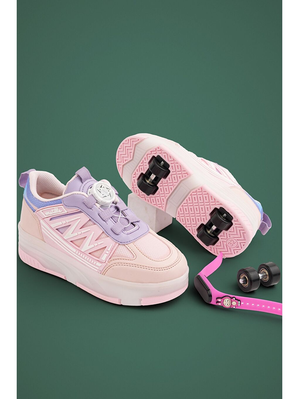 Pembe SKATE Çocuk Işıklı Patenli Tekerlekli Sneaker Spor Ayakkabı-3