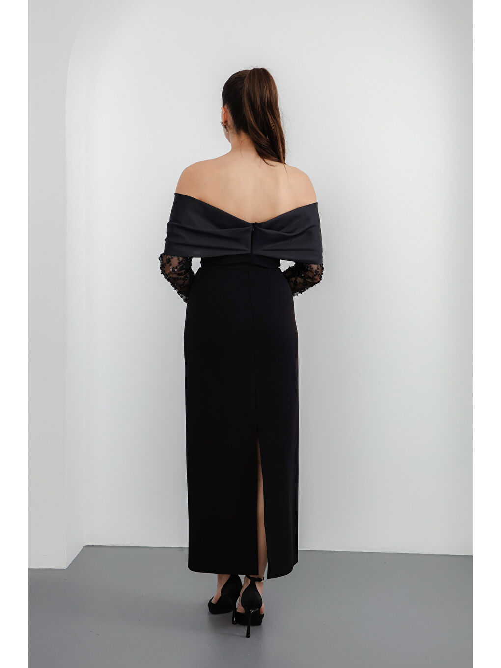 Kadın Siyah Kol Detaylı Fiyonklu Söz Nişan Nikah Abiye Elbise-4