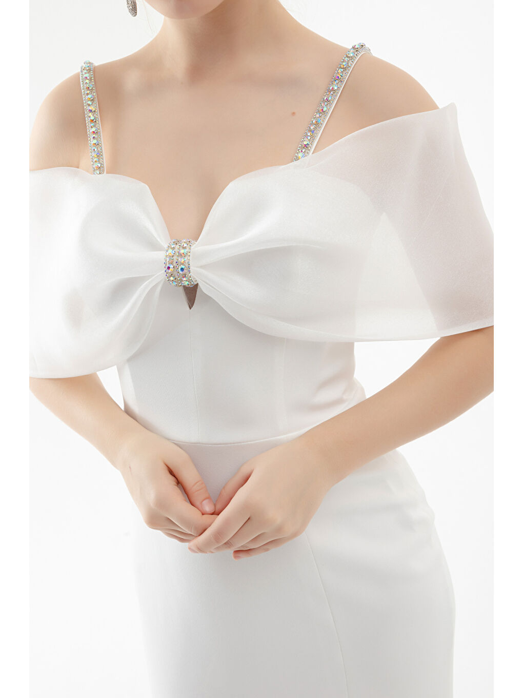 Kadın Beyaz Taş Askılı Uzun Balık Abiye Elbise-3