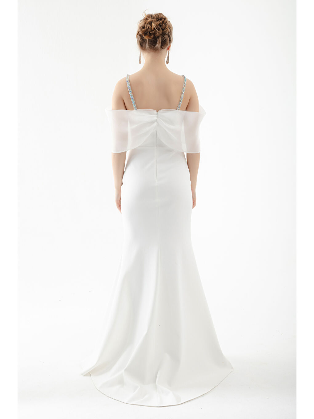 Kadın Beyaz Taş Askılı Uzun Balık Abiye Elbise-4