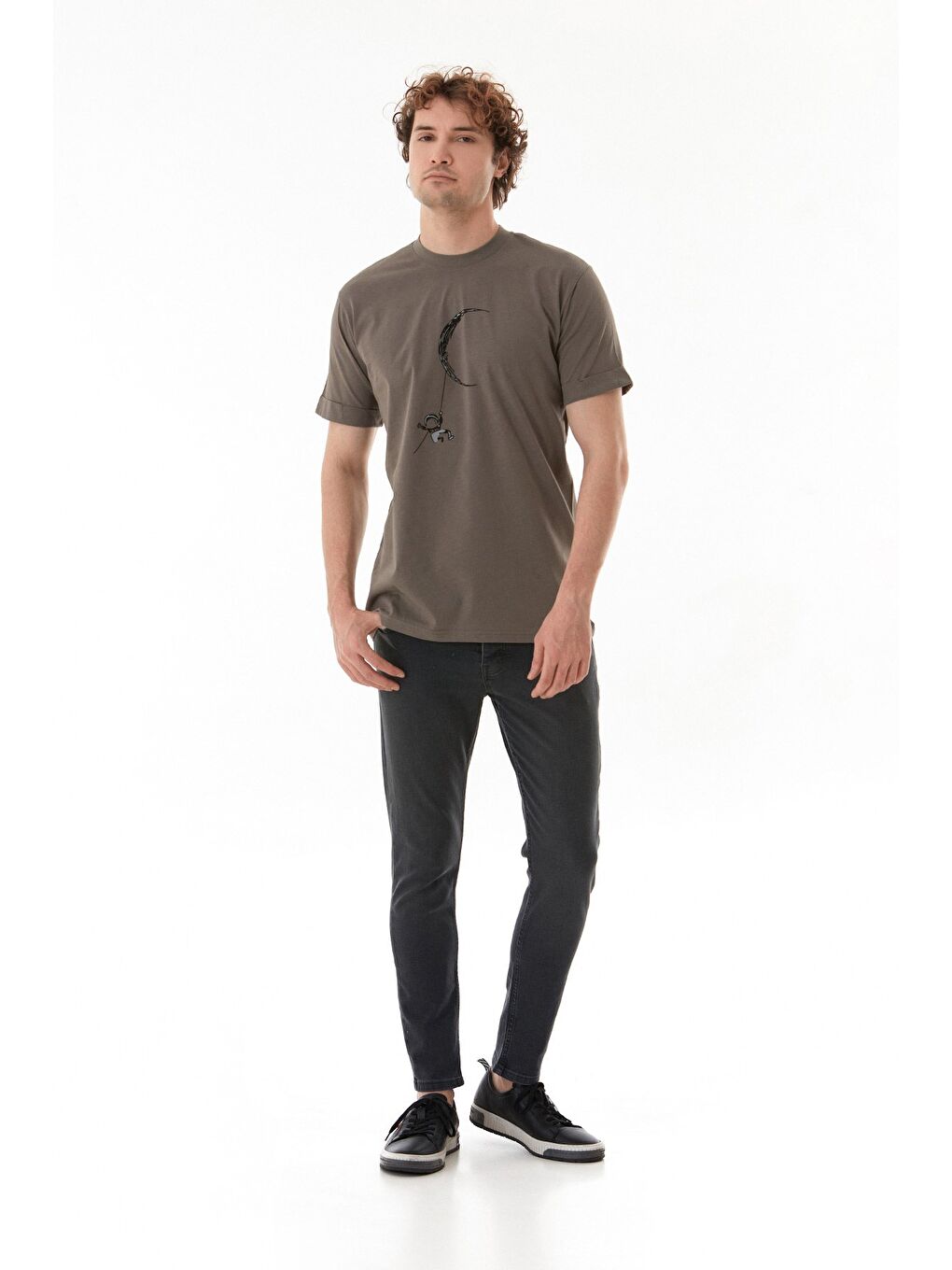 Antrasit Astronot Baskılı Bisiklet Yaka Tişört-1