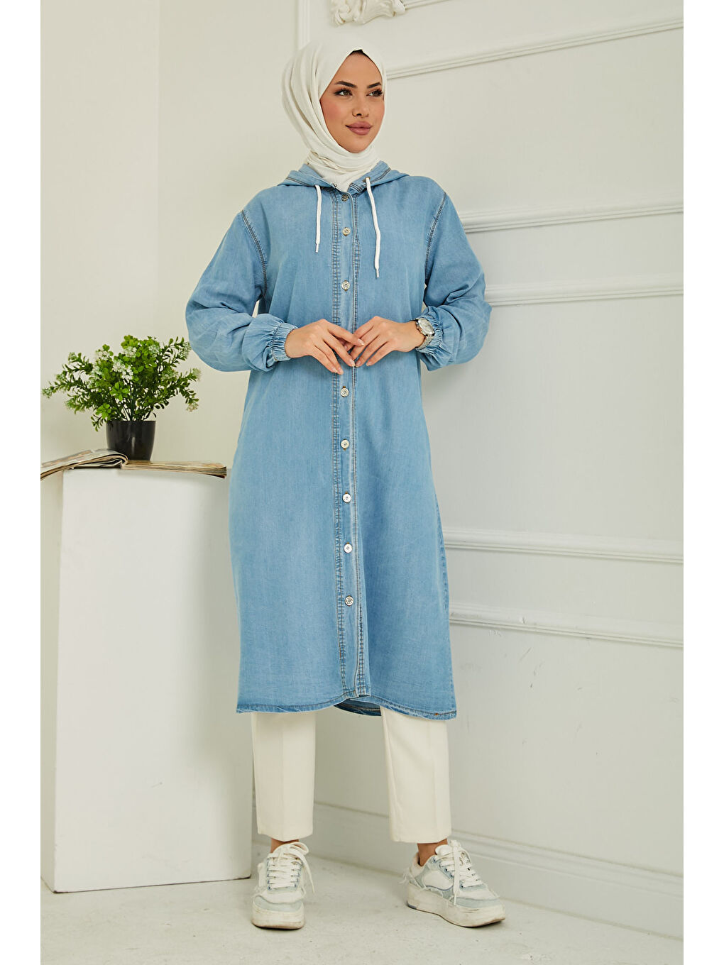 Kapüşonlu Düğmeli Denim Kap Acik Mavi   26644-3