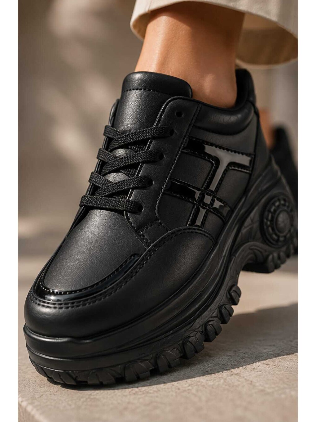 Siyah Kadın Günlük Kullanım, 6 Cm Yükseltilmiş Tabanlı, Bağcıklı, Spor Sneakers-2