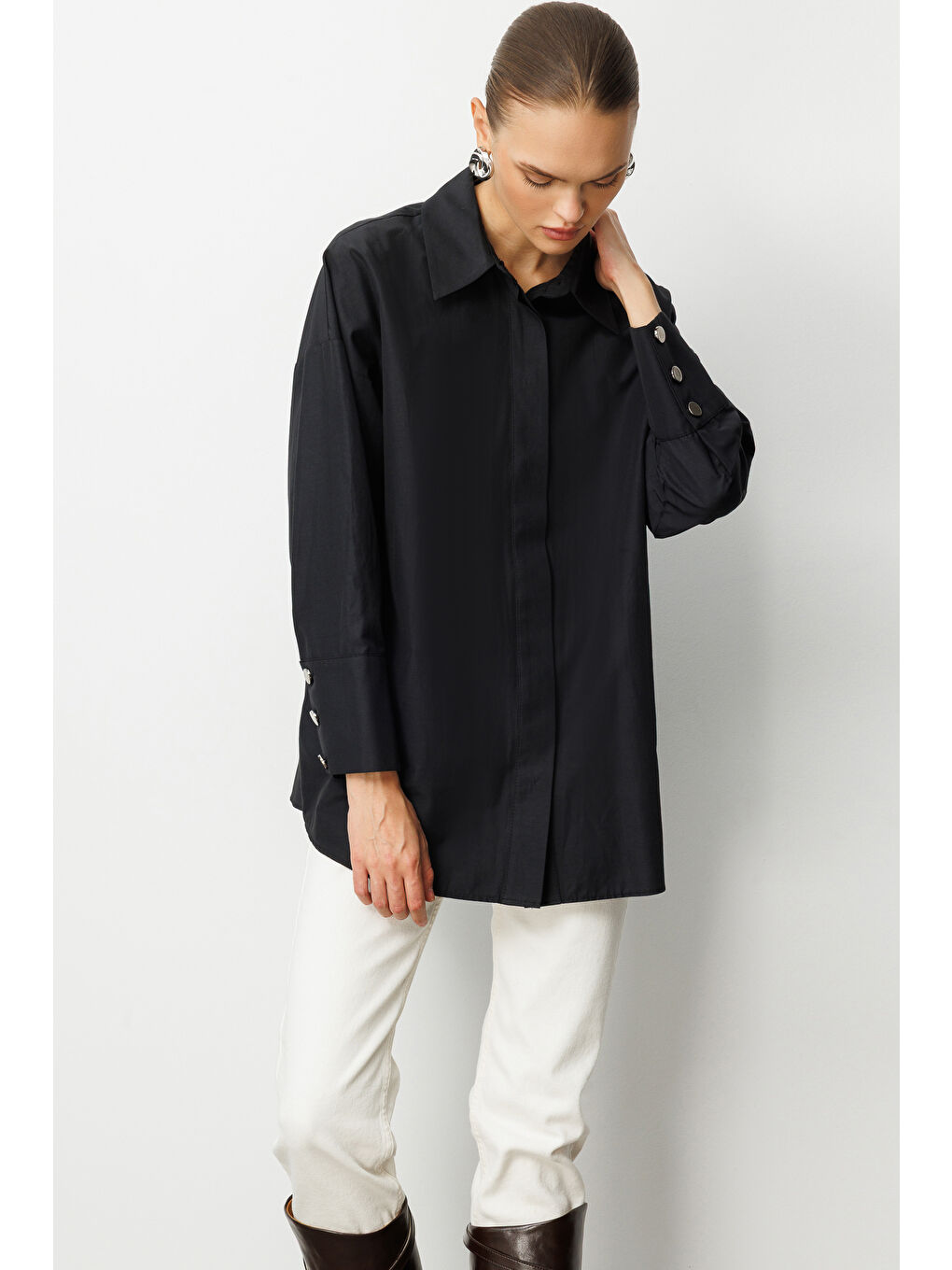 Geniş Patlı Pamuklu Siyah Tunik-3