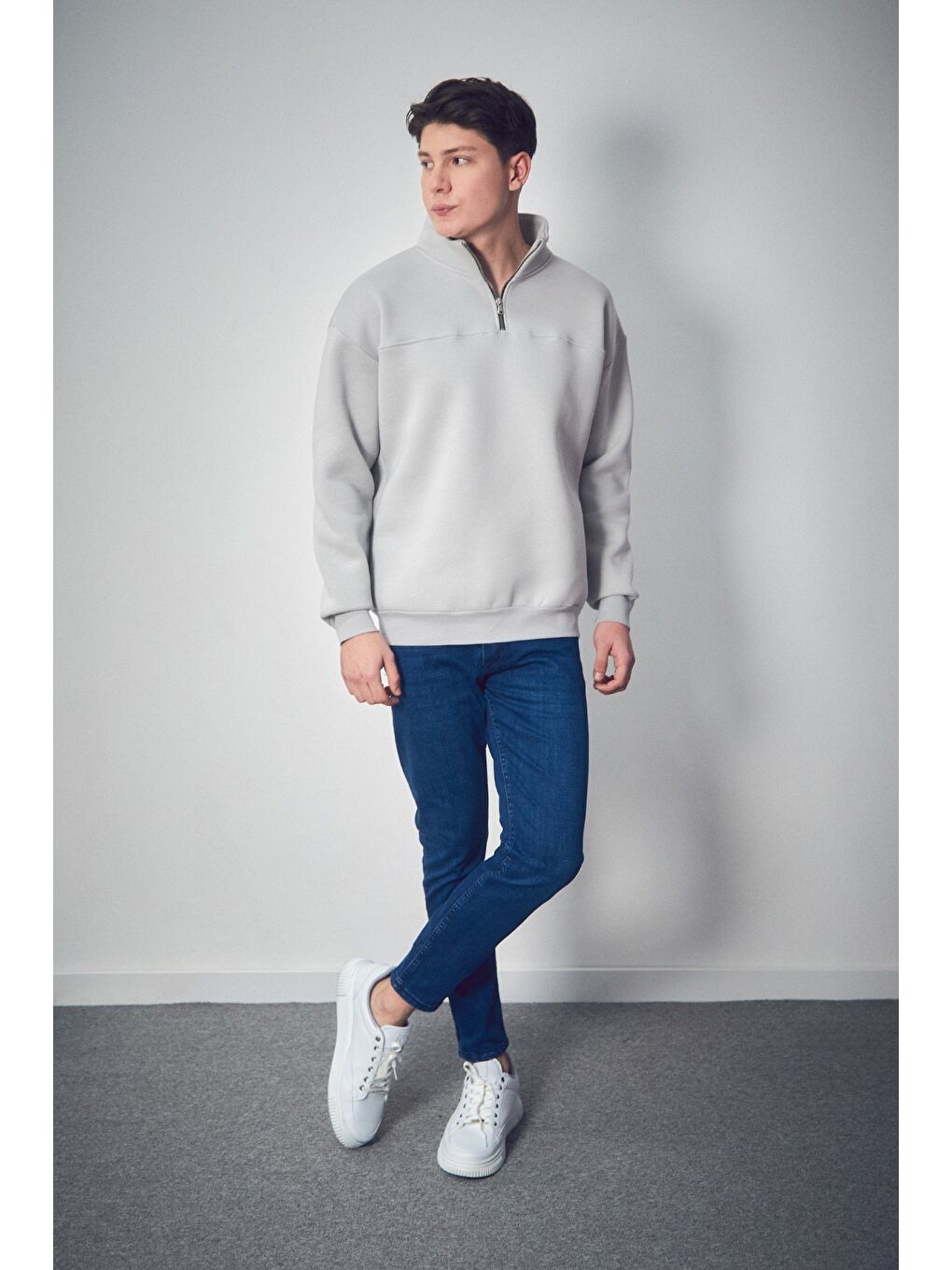 Gri 3 İplik Basic Dik Yaka Yarım Fermuarlı Sweatshirt-1
