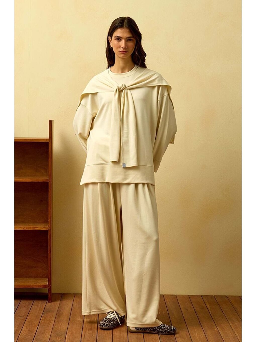 Ekru Krem Bağlamalı Pantolon Takım-1