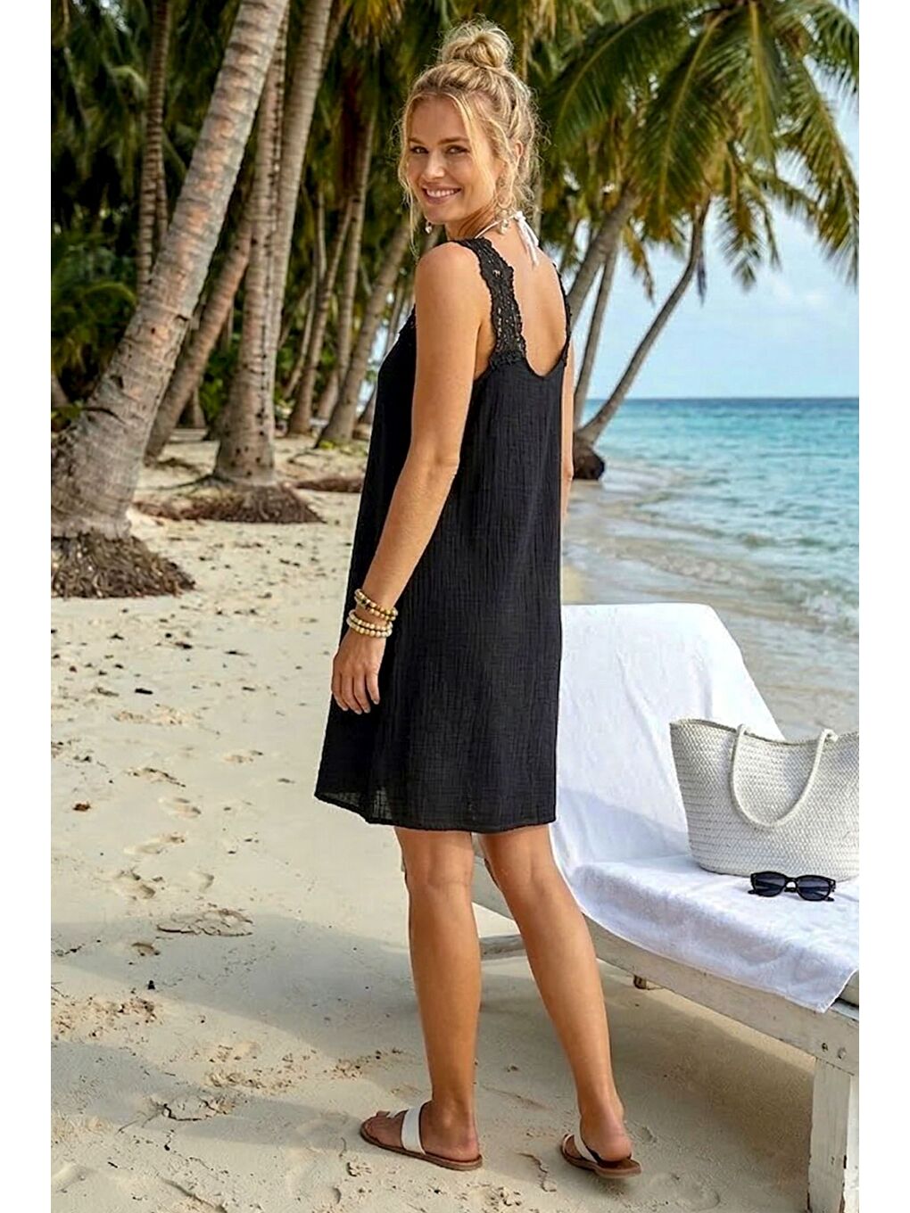 Siyah Havuz Yaka Kolsuz Dantelli Omuz Casual Müslin Dokuma Elbise 95 63-5