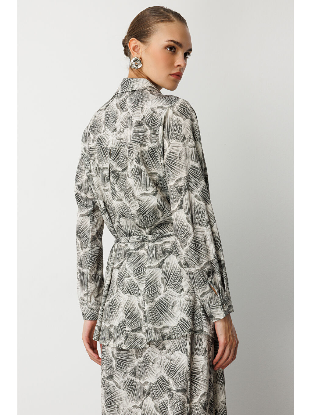 Mix Haki Yeşil Yaprak Desenli ip kuşaklı Tunik Gömlek-5