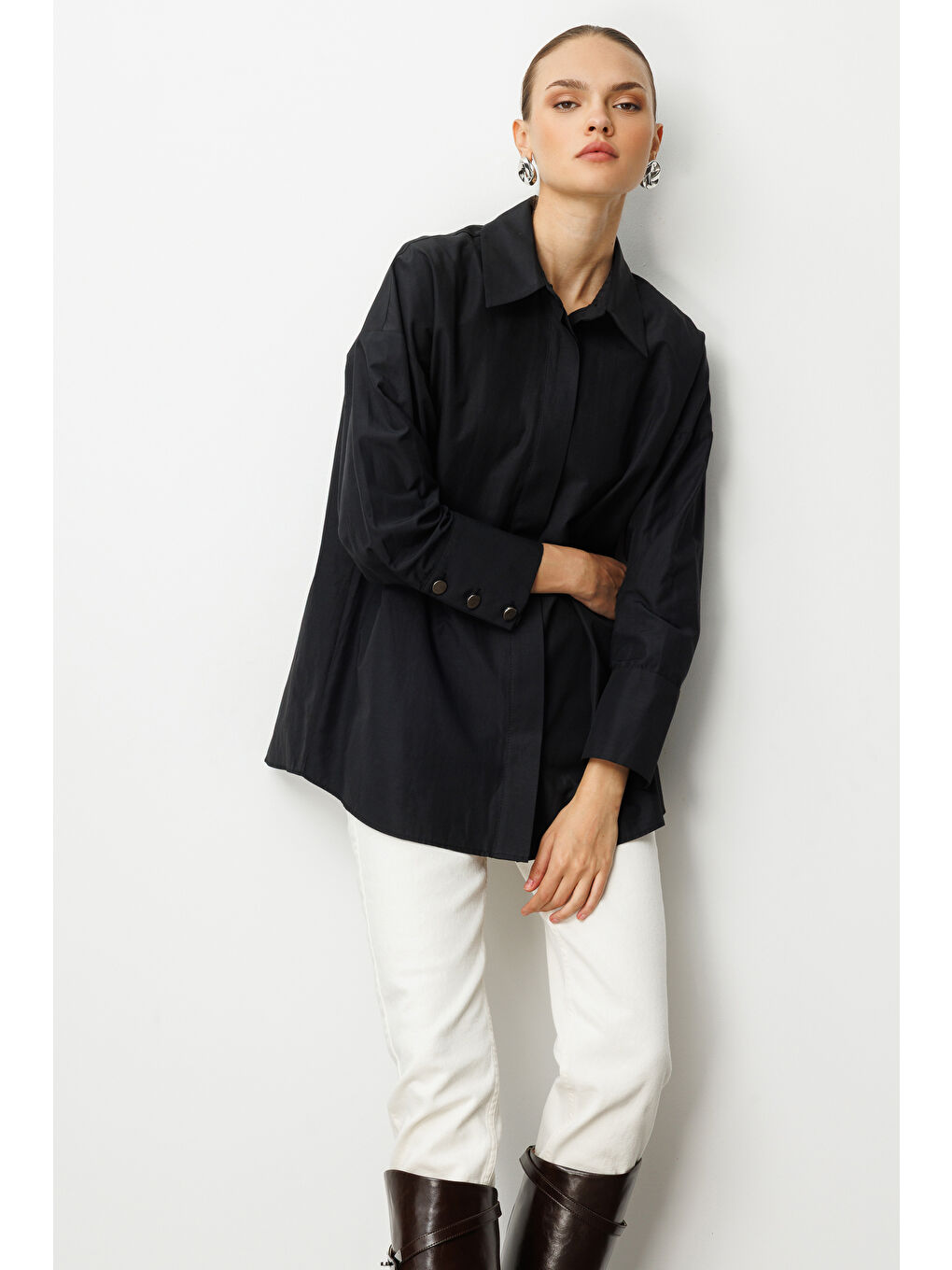 Geniş Patlı Pamuklu Siyah Tunik-4