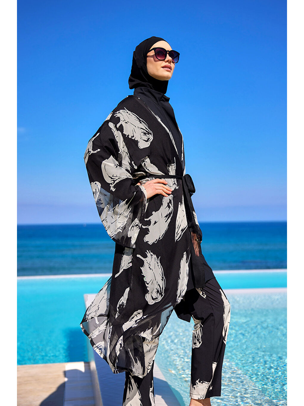 Siyah Renkli Desenli İpeksi Kimono - Hafif Dokulu, Tam Boy Pareo P2503-3