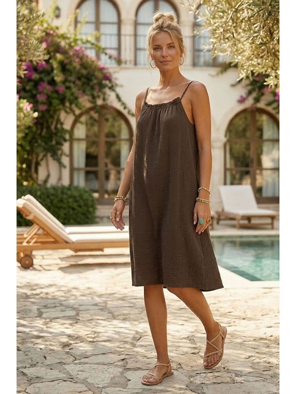Kahverengi Askılı Gizli Cepli Ayarlanabilir Askılı Casual Müslin Dokuma Elbise 105 55-2